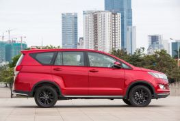 Xe 7 chỗ Innova