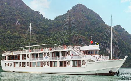 Khám phá Vịnh Lan Hạ  trên du thuyền Calypso 4*